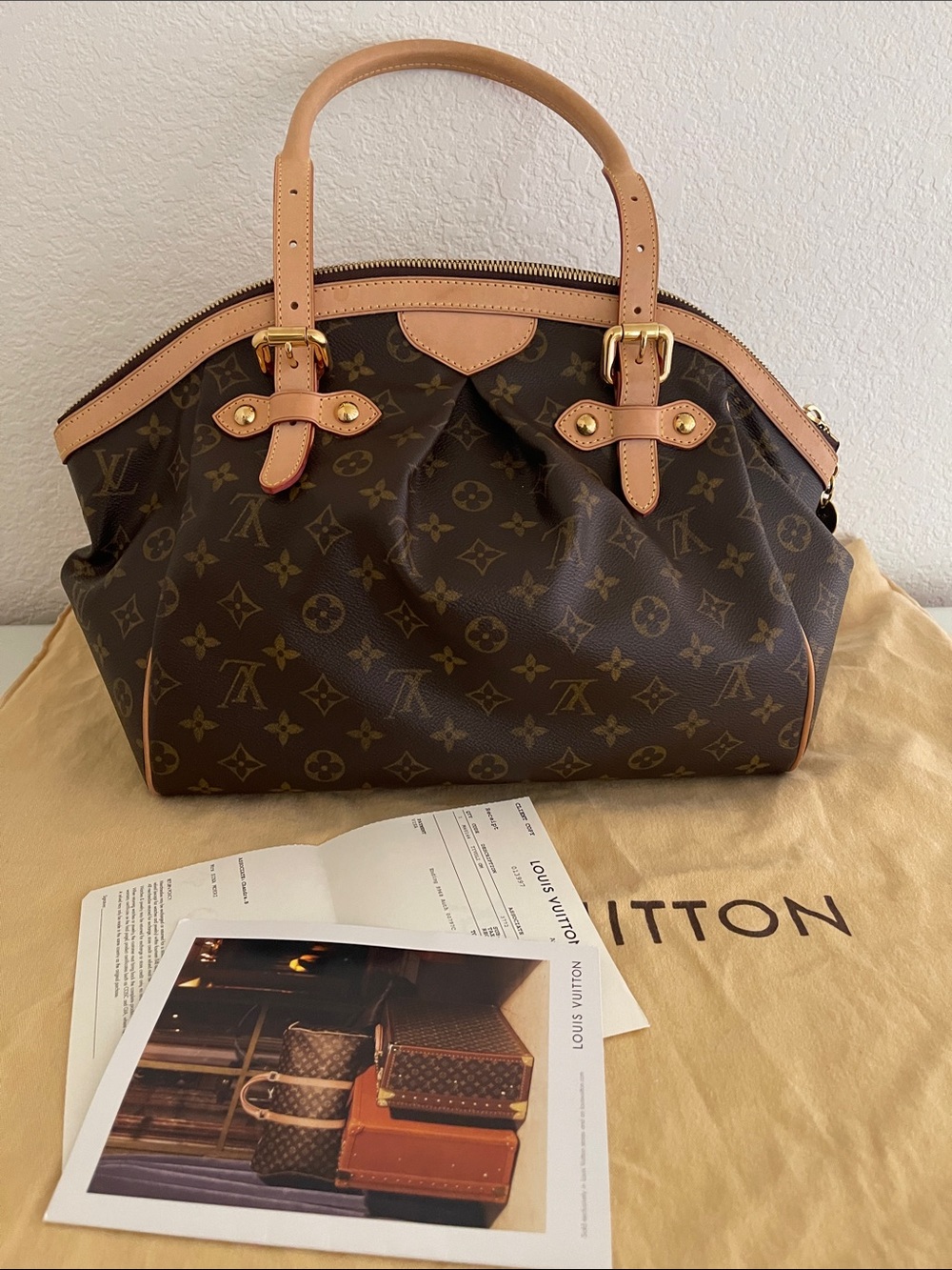 LOUIS VUITTON TIVOLI GM BAG

AUTHENTIC